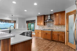 5358 W Evening Side Dr, Herriman, UT 84096 - Photo 16