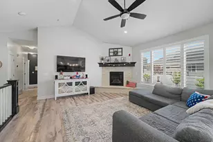 692 W Baxter Ln, Saratoga Springs, UT 84045 - Photo 2