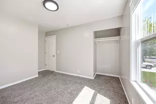 11042 S Lindon Rd E, Sandy, UT 84092 - Photo 14