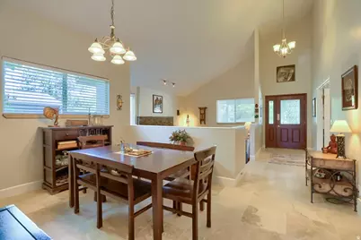 9628 S 2760 E, Sandy, UT 84092 - Photo 6