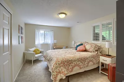 9628 S 2760 E, Sandy, UT 84092 - Photo 28