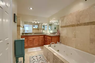 9628 S 2760 E, Sandy, UT 84092 - Photo 18
