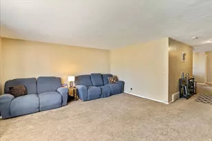5045 S 2500 W, Roy, UT 84067 - Photo 10