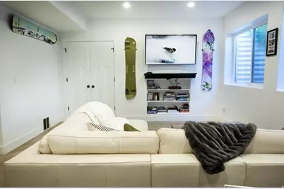 588 W 1175 N, Farmington, UT 84025 - Photo 32