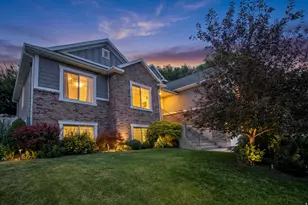 588 W 1175 N, Farmington, UT 84025 - Photo 2
