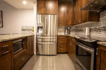588 W 1175 N, Farmington, UT 84025 - Photo 36