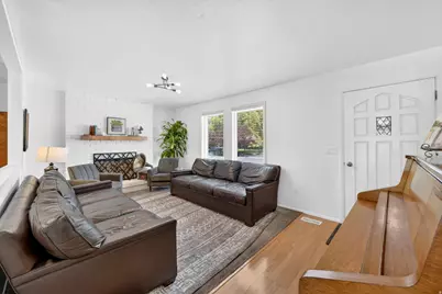 2644 W 12420 S, Riverton, UT 84065 - Photo 2