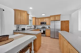 2644 W 12420 S, Riverton, UT 84065 - Photo 10