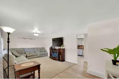 1142 E Turquoise Way, Sandy, UT 84094 - Photo 10