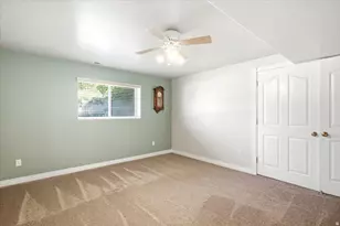 1561 E Lakeview Way S, Ogden, UT 84403 - Photo 30