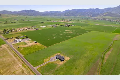 6400 S 2633 W #5, Wellsville, UT 84339 - Photo 6