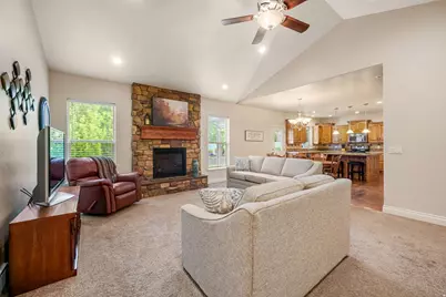 570 W 150 S, Lindon, UT 84042 - Photo 6