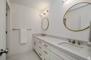 6952 W Sydney Peak Ln S, West Jordan, UT 84081 - Photo 24
