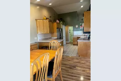 244 N Home Towne Ct, Tooele, UT 84074 - Photo 10