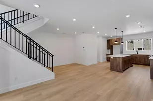866 E Brookshade Ln S, Murray, UT 84107 - Photo 4