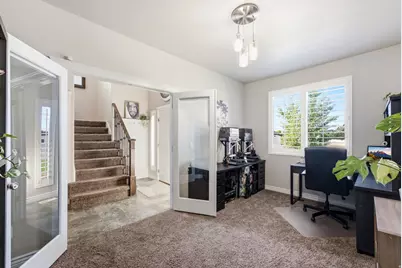 2534 N 1275 W, Clinton, UT 84015 - Photo 2