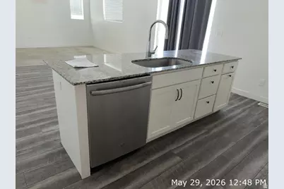 557 N 290 E, Vineyard, UT 84059 - Photo 8
