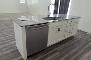 557 N 290 E, Vineyard, UT 84059 - Photo 8