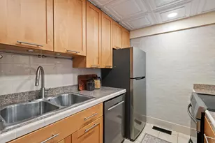 4828 S Highland Cir E, Holladay, UT 84117 - Photo 8
