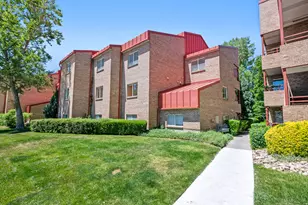 4828 S Highland Cir E, Holladay, UT 84117 - Photo 2