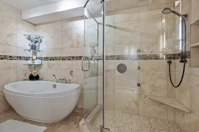 4828 S Highland Cir E #303, Holladay, UT 84117 - Photo 12