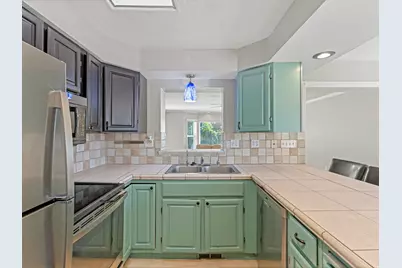 396 E 700 S, Centerville, UT 84014 - Photo 8
