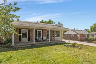 396 E 700 S, Centerville, UT 84014 - Photo 30