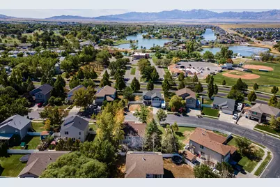 443 Wheatridge Rd, Stansbury Park, UT 84074 - Photo 36
