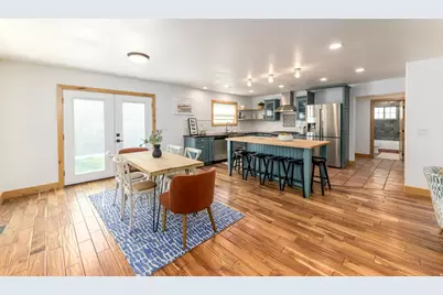 3070 E Little Cottonwood Rd S, Sandy, UT 84092 - Photo 10