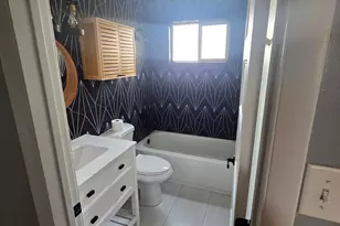 650 N 300 W, Salt Lake City, UT 84103 - Photo 8