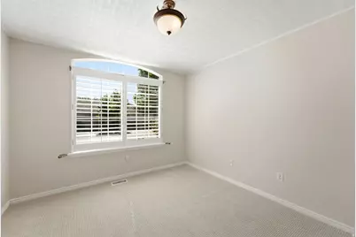 12758 S Marks Way W, Riverton, UT 84065 - Photo 20