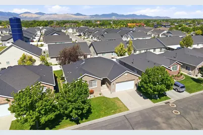 12758 S Marks Way W, Riverton, UT 84065 - Photo 52