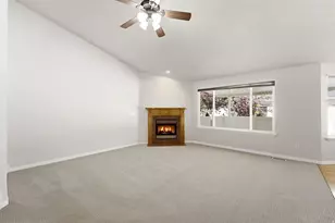 12758 S Marks Way W, Riverton, UT 84065 - Photo 6