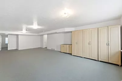 12758 S Marks Way W, Riverton, UT 84065 - Photo 36