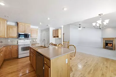 12758 S Marks Way W, Riverton, UT 84065 - Photo 16