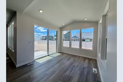 2953 N Lone Pine St #630, Eagle Mountain, UT 84005 - Photo 4