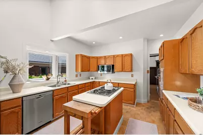 1020 E 1700 S, Salt Lake City, UT 84105 - Photo 18