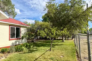 189 N 200 W, Blanding, UT 84511 - Photo 2