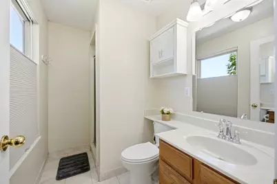 11209 S Christopher Cir E, Sandy, UT 84092 - Photo 24