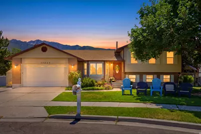 11209 S Christopher Cir E, Sandy, UT 84092 - Photo 2