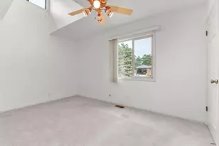7977 S Sunnyoak Cir E, Cottonwood Heights, UT 84121 - Photo 18