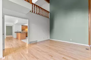 7977 S Sunnyoak Cir E, Cottonwood Heights, UT 84121 - Photo 4