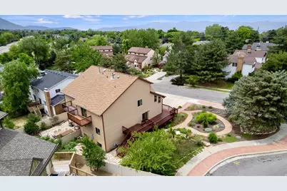 7977 S Sunnyoak Cir E, Cottonwood Heights, UT 84121 - Photo 26