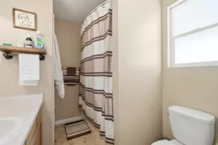 2881 W 2075 S, Syracuse, UT 84075 - Photo 14