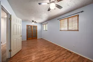 10574 S Crocus St E, Sandy, UT 84094 - Photo 12