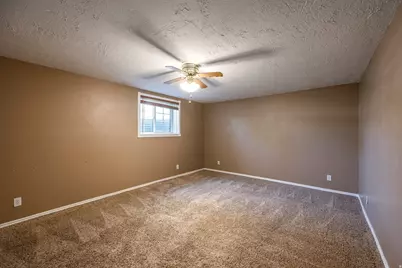 10574 S Crocus St E, Sandy, UT 84094 - Photo 18