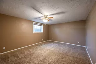 10574 S Crocus St E, Sandy, UT 84094 - Photo 18