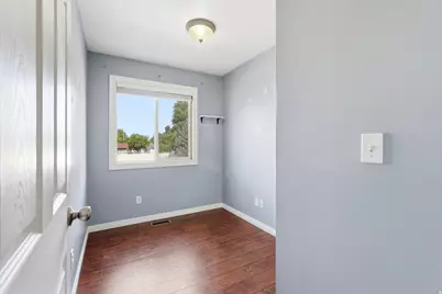 338 S 370 W, Logan, UT 84321 - Photo 30