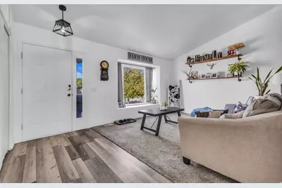 279 W Settlers Ct, Tooele, UT 84074 - Photo 4
