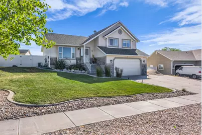 279 W Settlers Ct, Tooele, UT 84074 - Photo 2